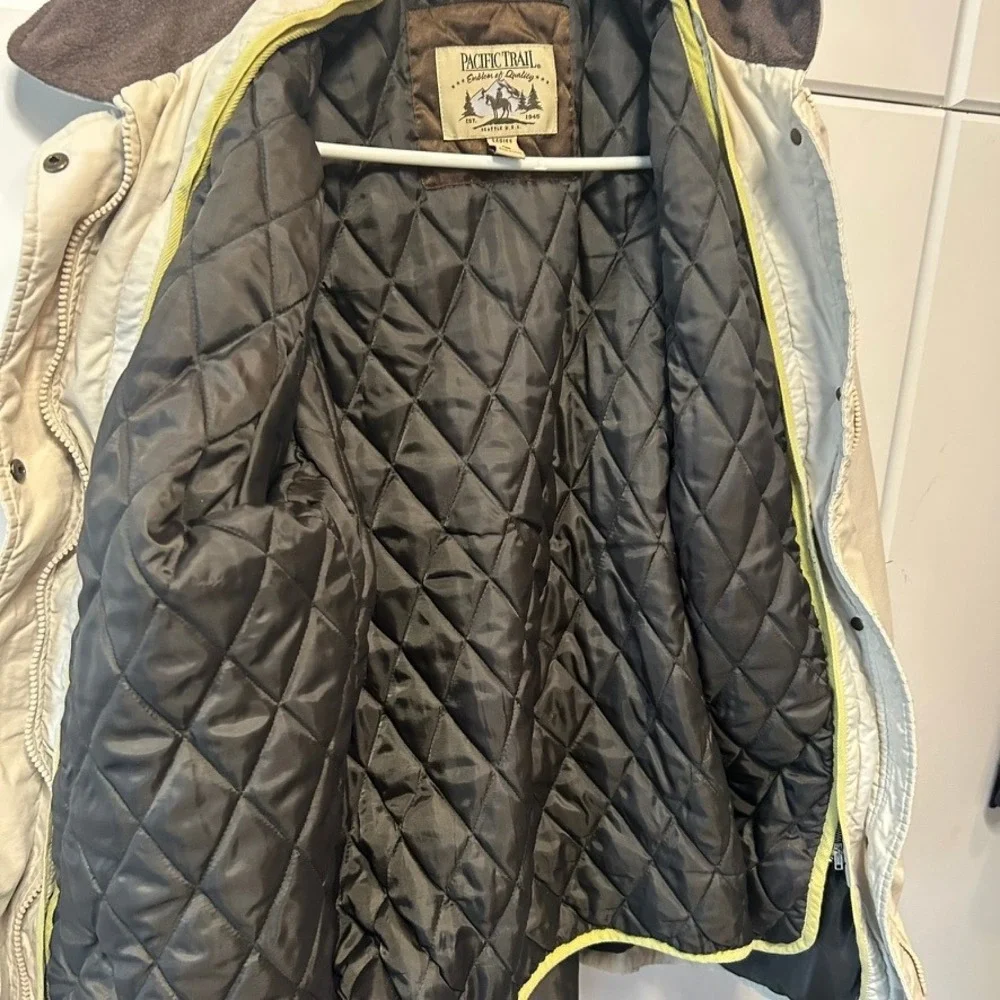 Pacific Trail Seattle USA Cream Beige Quilted Lined Outdoor Jacket Womens Large